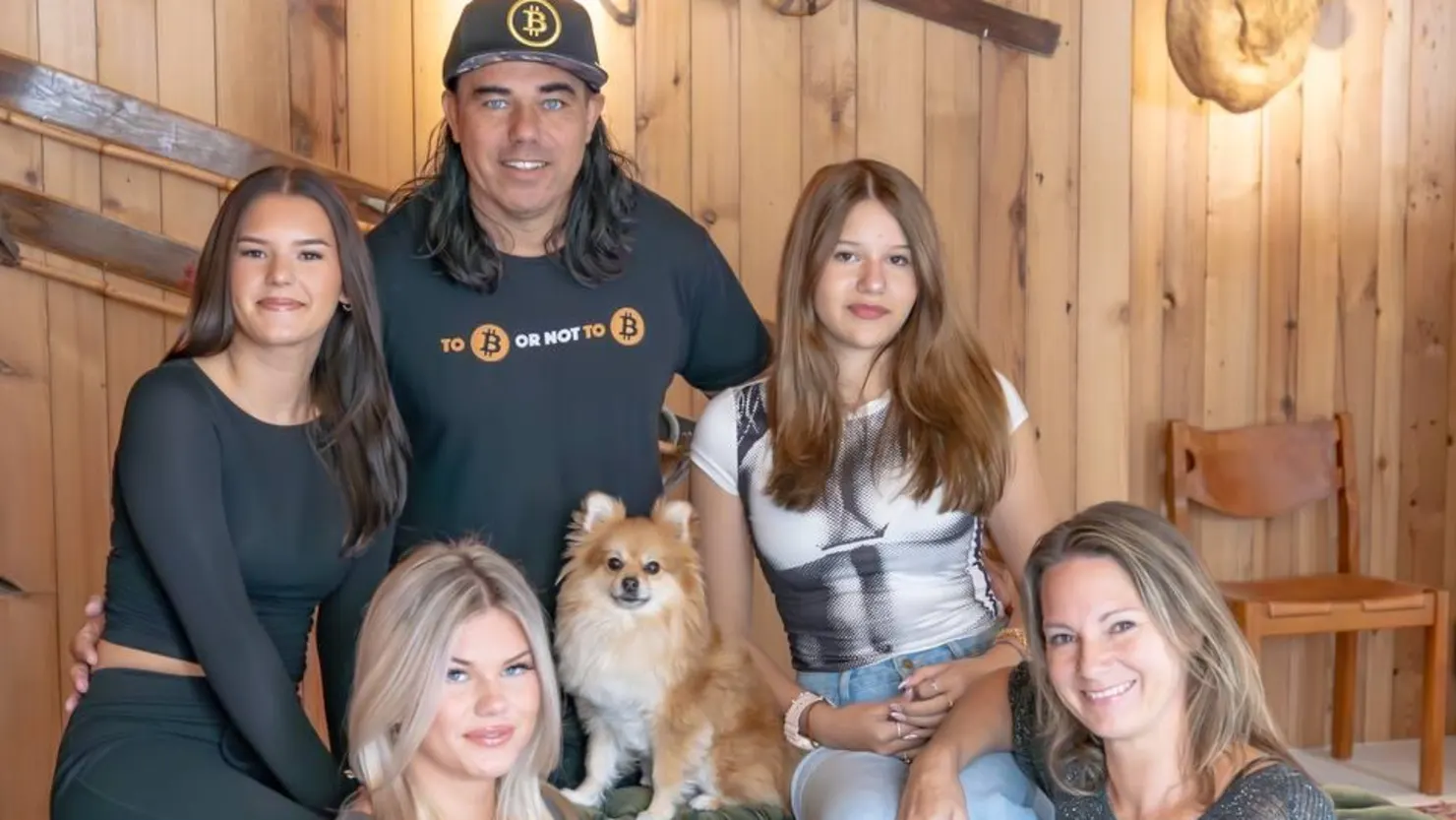 Glassnodeレポート：ビットコイン流通量の30％が機関や政府によって管理されており、BTCが国家準備金へと押し上げられている